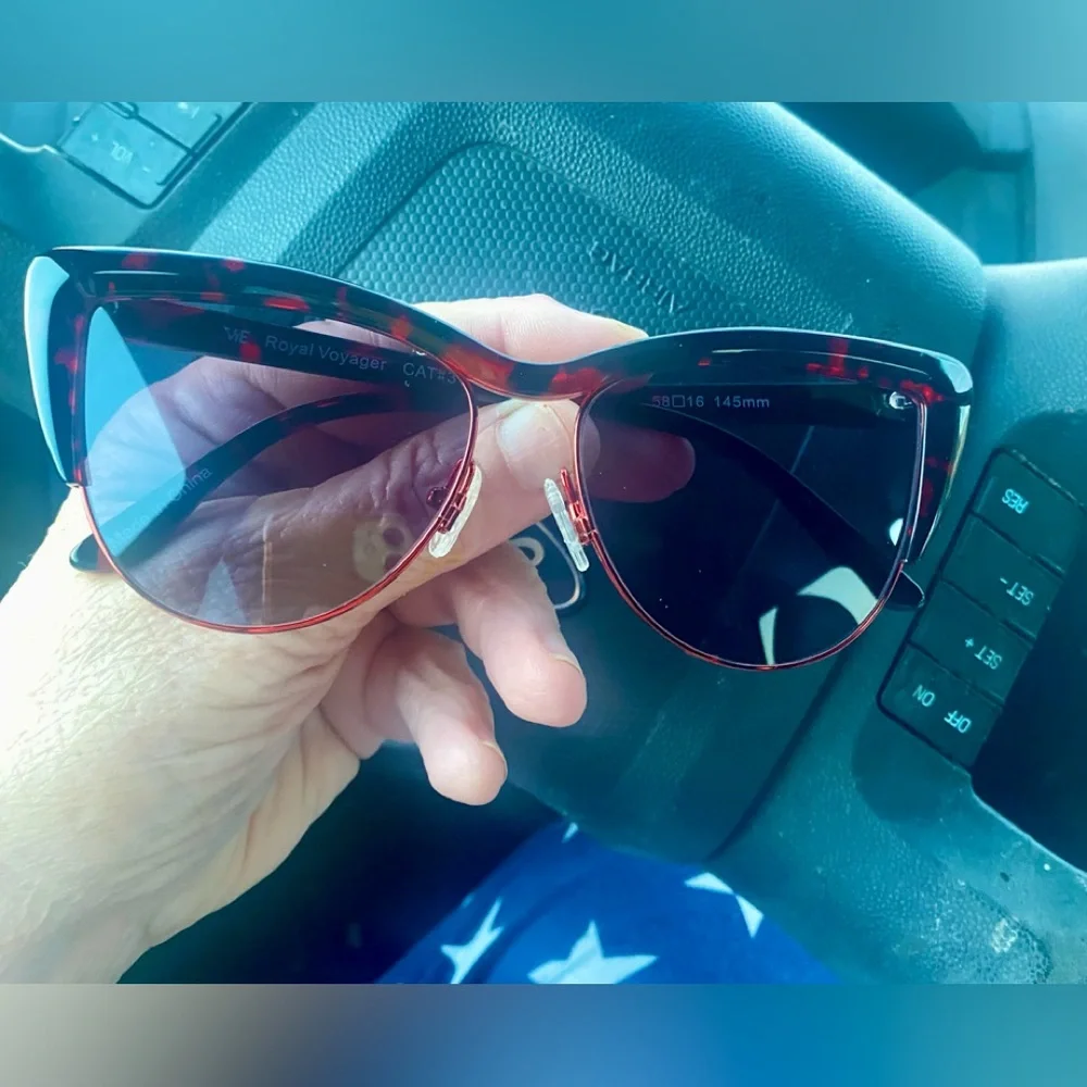 Cat Red Tortoise Sunglasses for Women VYE Royal Voyager NEW no case tags